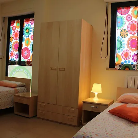 Giulia Πανσιόν